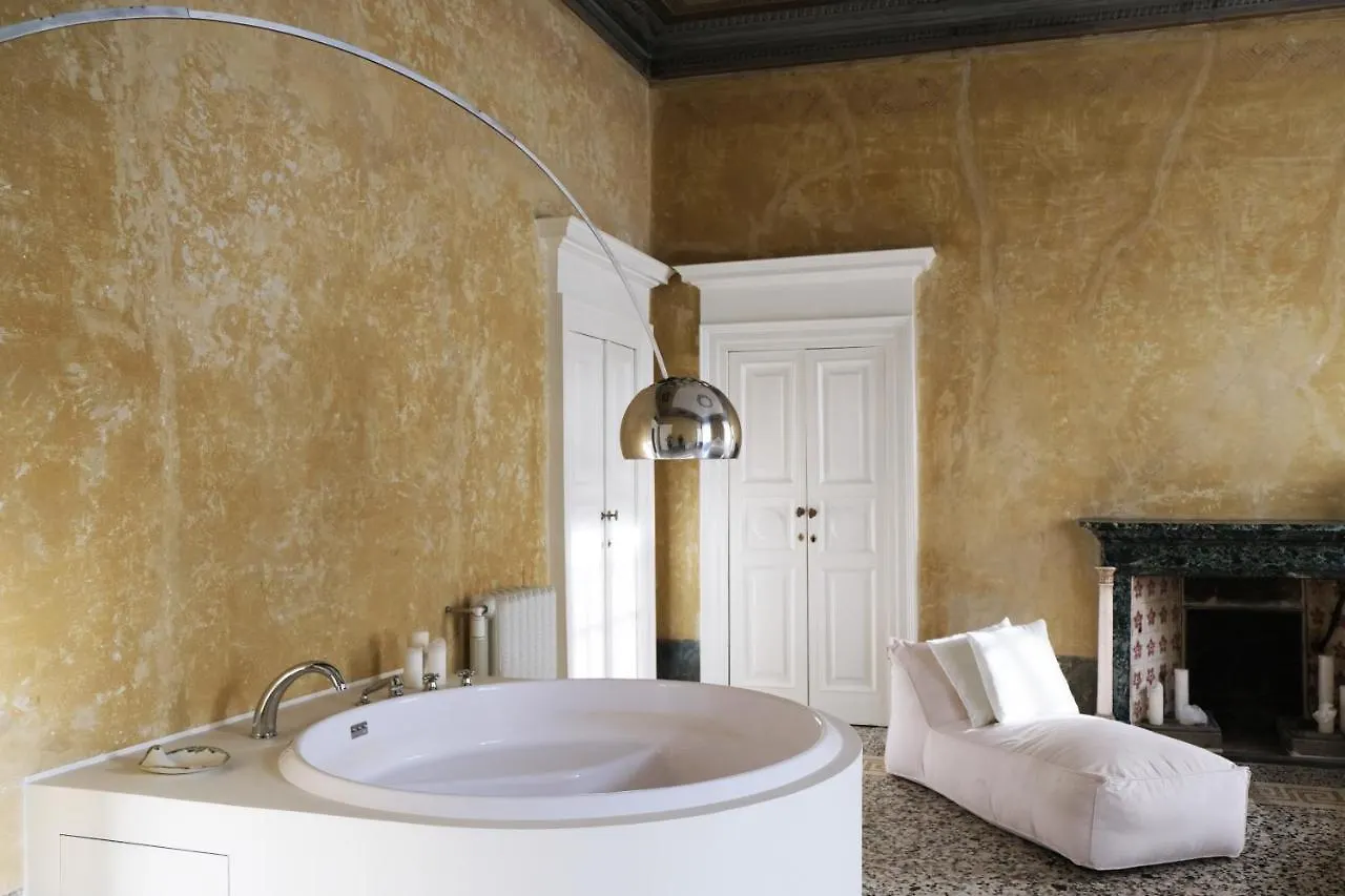 Palazzo Albricci Peregrini Apartment Como Residence