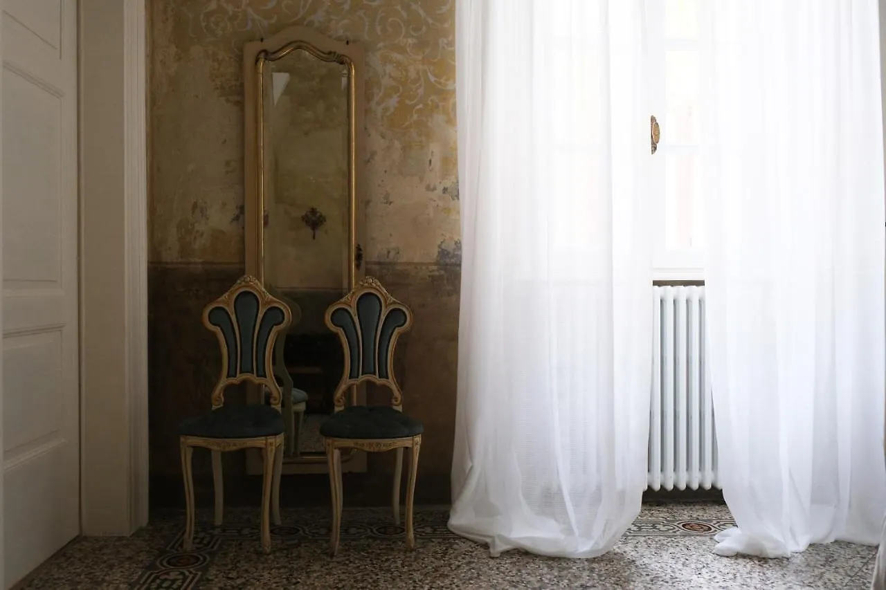 Резиденция Апартаменты Palazzo Albricci Peregrini Комо Италия