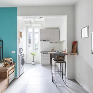 Cute In Old Town By Solutions Como