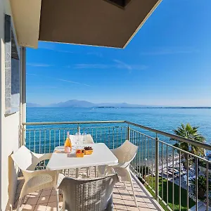 Apartahotel Residenza Miralago By Wonderful Italy, Desenzano del Garda